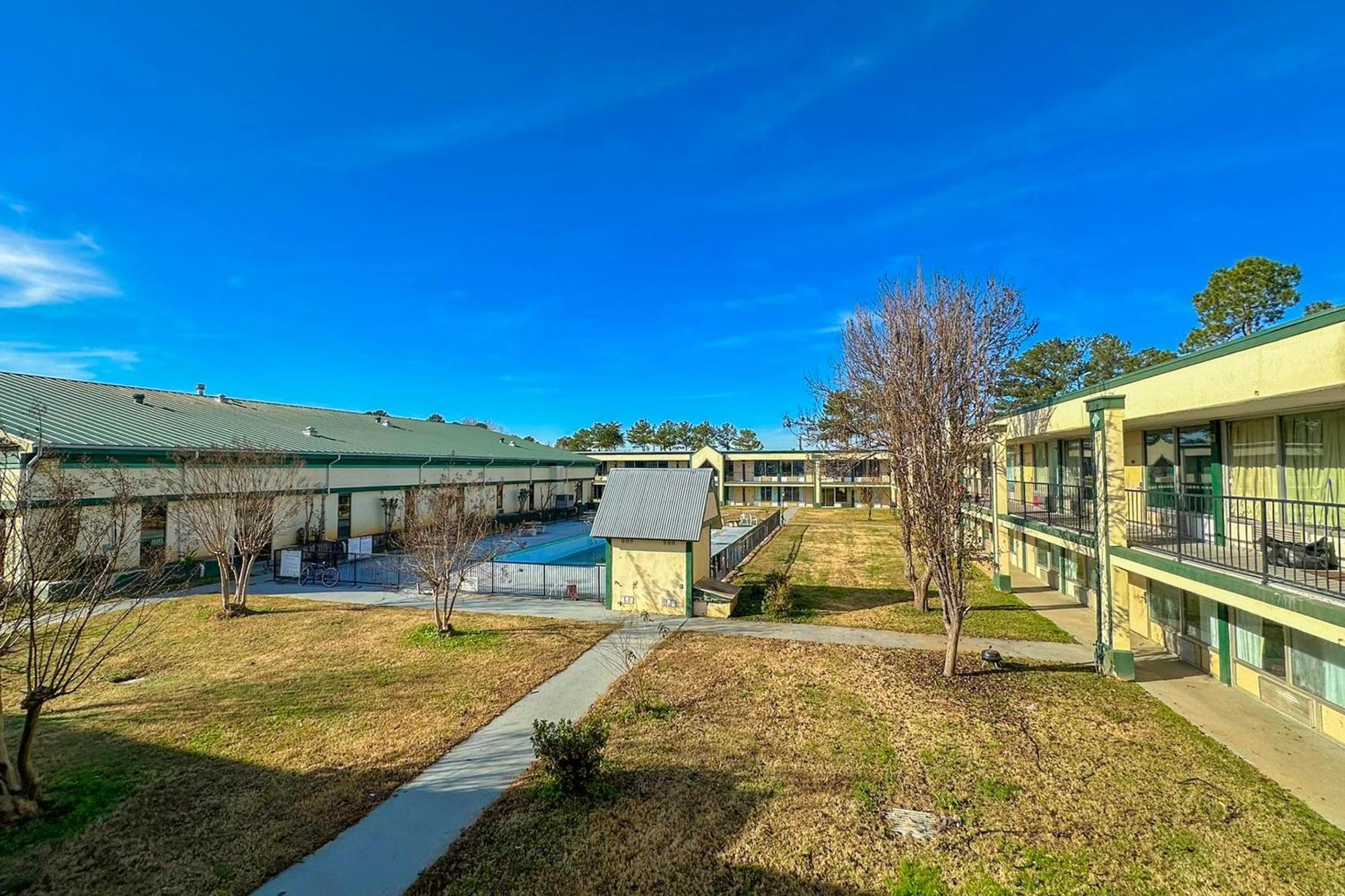Super Inn & Suites By Oyo Milledgeville Dış mekan fotoğraf