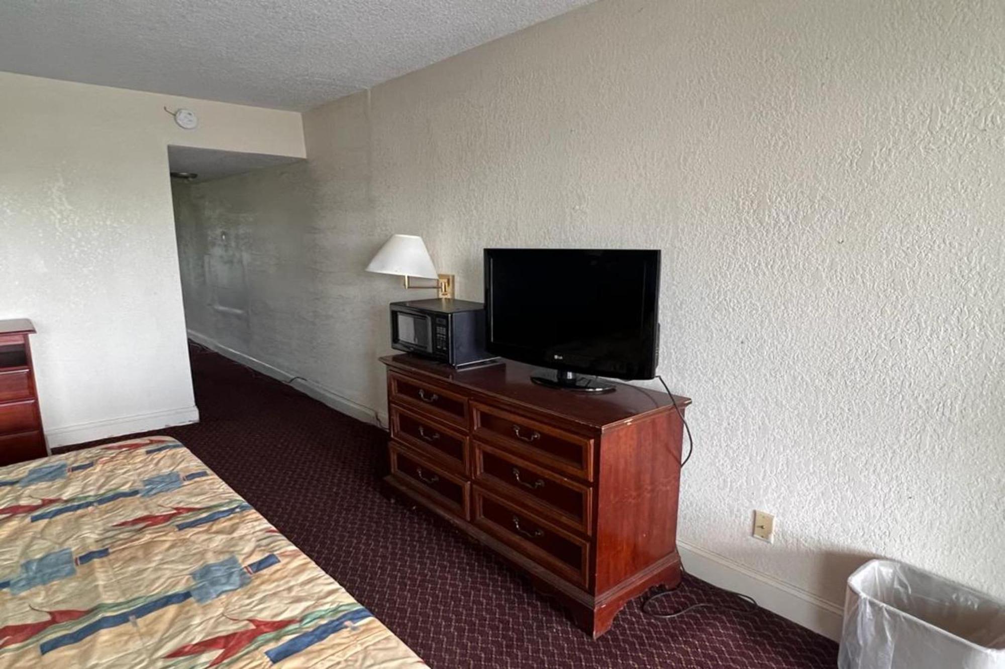 Super Inn & Suites By Oyo Milledgeville Dış mekan fotoğraf