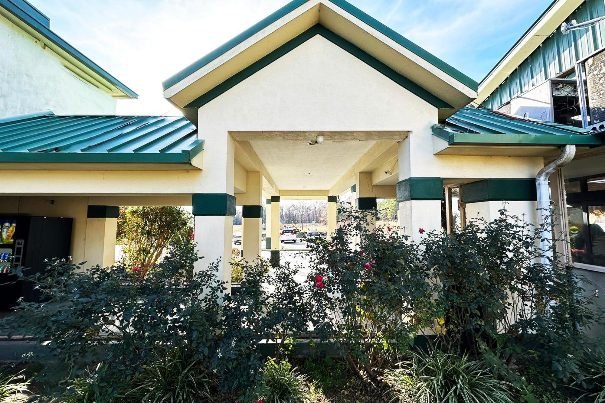 Super Inn & Suites By Oyo Milledgeville Dış mekan fotoğraf