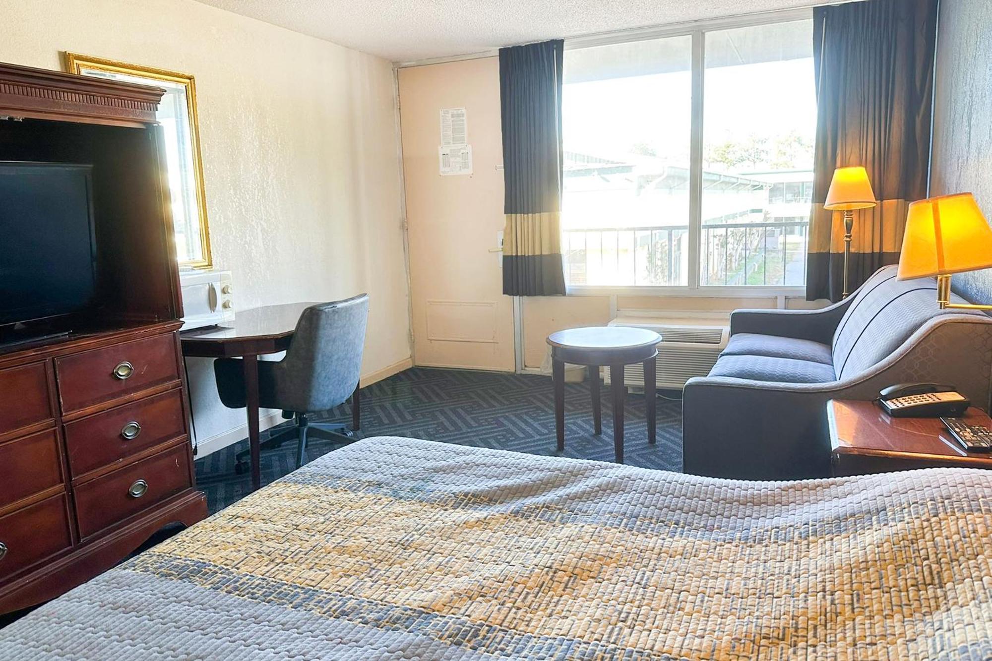 Super Inn & Suites By Oyo Milledgeville Dış mekan fotoğraf