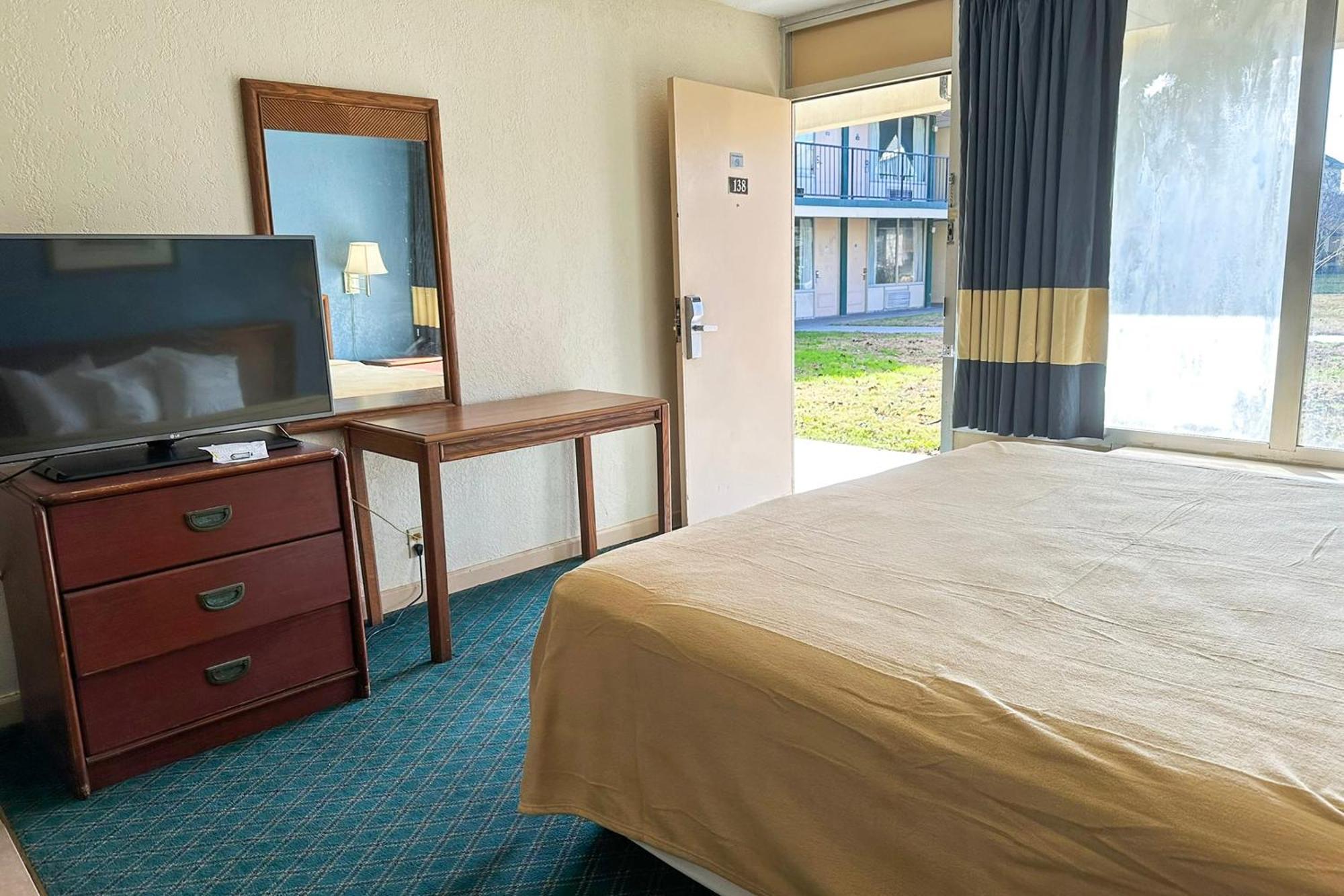 Super Inn & Suites By Oyo Milledgeville Dış mekan fotoğraf