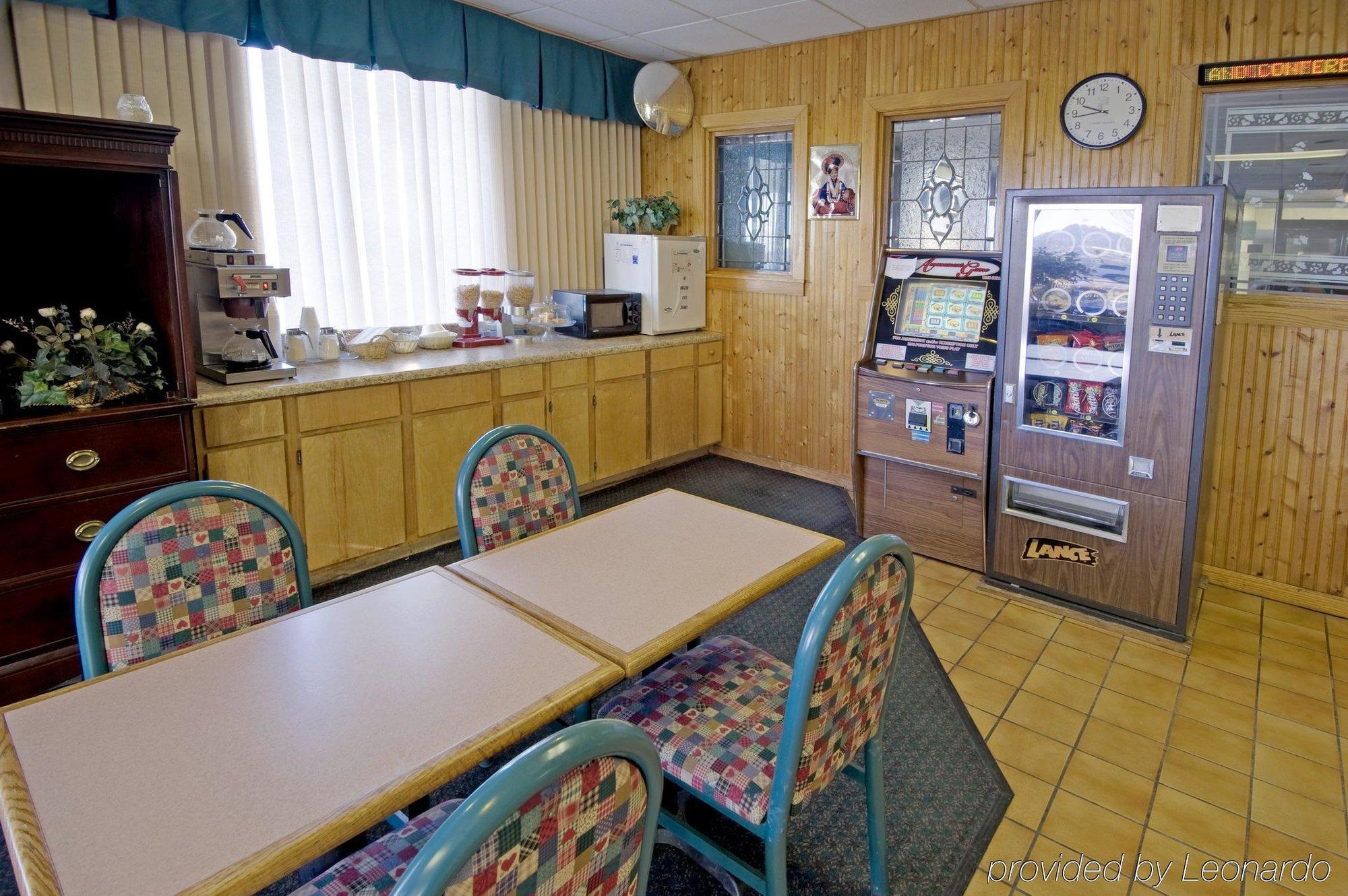 Super Inn & Suites By Oyo Milledgeville Restoran fotoğraf