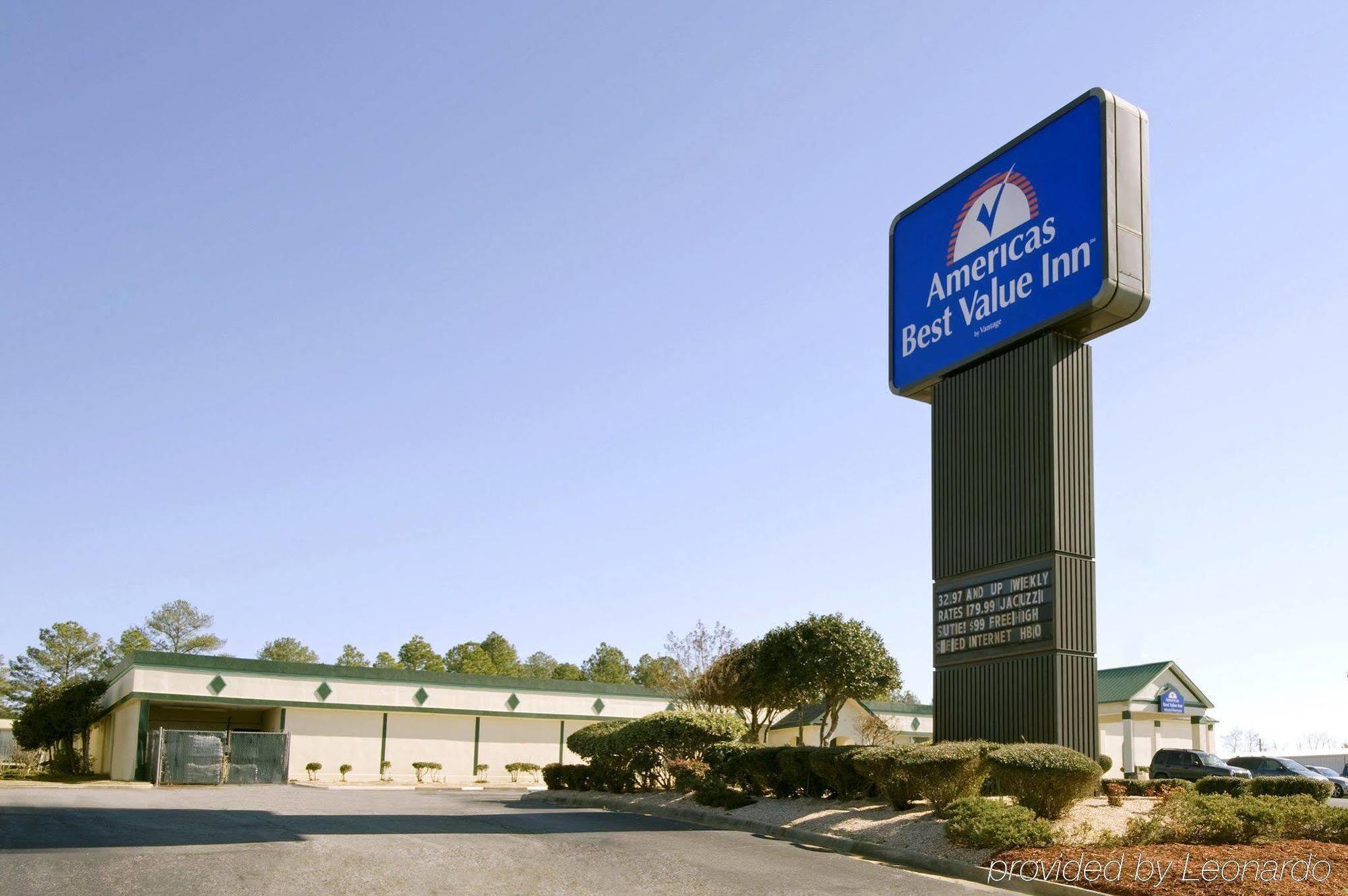 Super Inn & Suites By Oyo Milledgeville Dış mekan fotoğraf